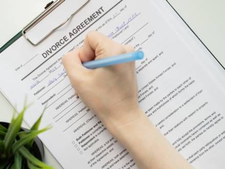 Wheaton, IL divorce lawyer